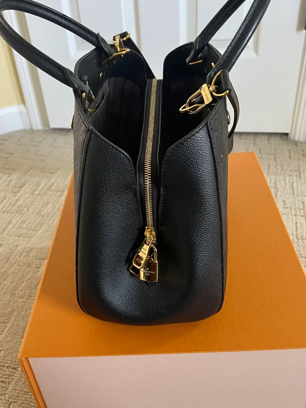 Louis Vuitton Montaige Black MM Empreint Noir Black Tote Bag - Picture 3 of 16